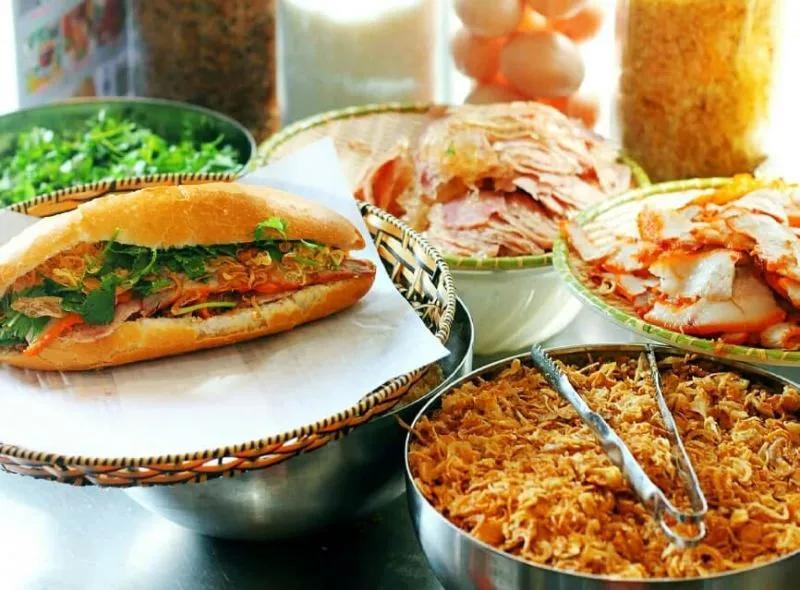 Top 9 Quán Bánh Mì Ngon Nhất Quận Hoàn Kiếm Hà Nội Mà Bạn Không Thể Bỏ Qua