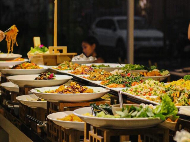 Top 6 Nhà Hàng Buffet Chay Ngon Nhất Quận 1, TP.HCM