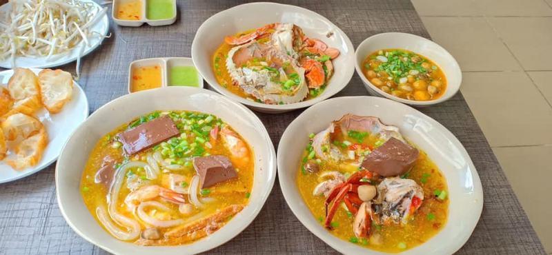 Top 7 Quán Bánh Canh Ngon Nhất Quận 7, TP. HCM Mà Bạn Nên Thử