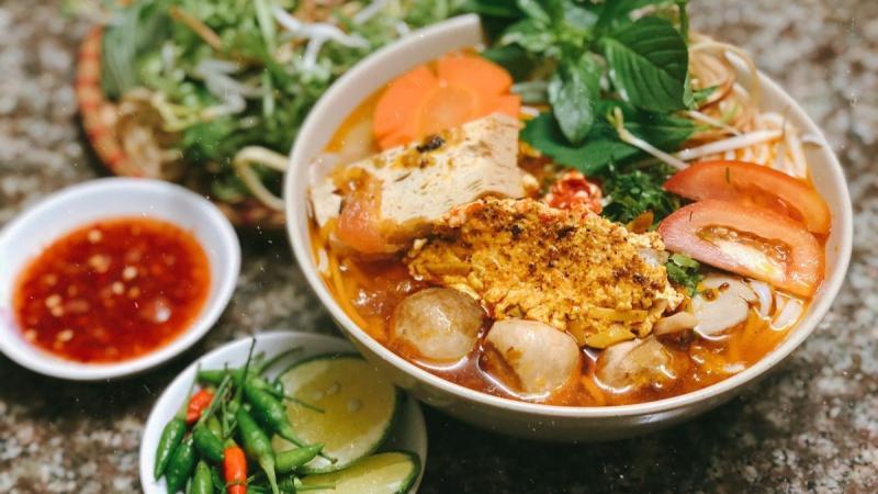 Top 10 Quán Bún Riêu Ngon Nhất tại Quận 10, TP.HCM