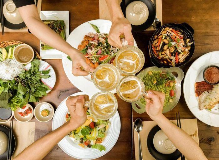 8 Quán Nhậu Ngon và Được Yêu Thích Nhất ở Đồng Hới