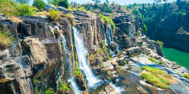 Top 10 Đồi núi và thác nước đẹp nhất tại Đà Lạt bạn không thể bỏ qua